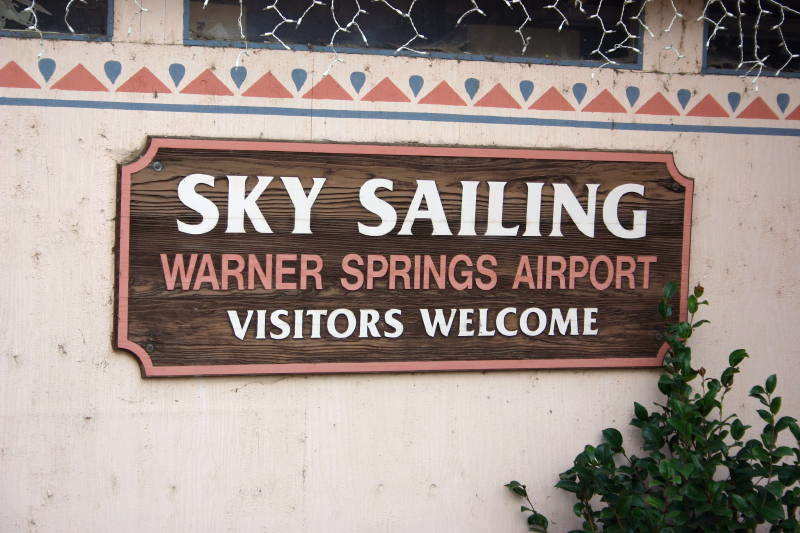 “Warner Springs Airport (SailPlanes/Gliders/No Motors Flying)”